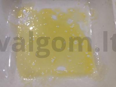 Kiaušinienė su pomidorais ir mocarela orkaitėje Žingsnis 2