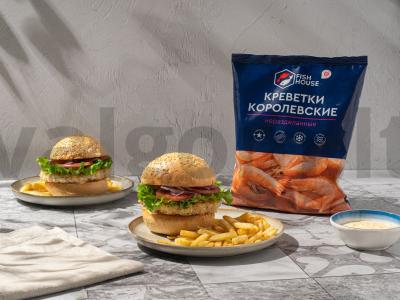 Krevetėmis užpildytas burgeris pagrindine nuotrauka