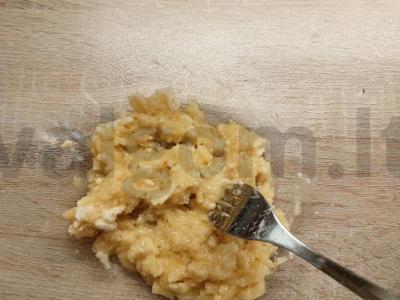 PP bento tortas per 5 minutes be miltų ir cukraus Žingsnis 1