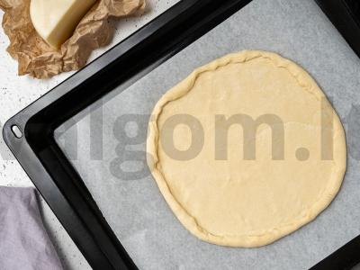 Pica su kriaušėmis ant sluoksniuoto tešlos Žingsnis 2