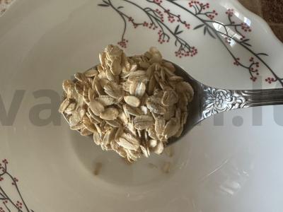 Avižų blynas su upėtakiu ir žalumynų salotomis Žingsnis 1