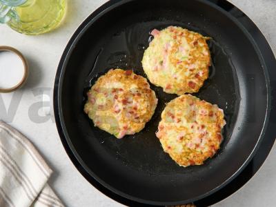 Cukinijų blynai su dešra ir sūriu Žingsnis 4