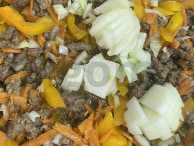 Farfalle su jautienos faršu ir saldžiuoju pipiru Žingsnis 6