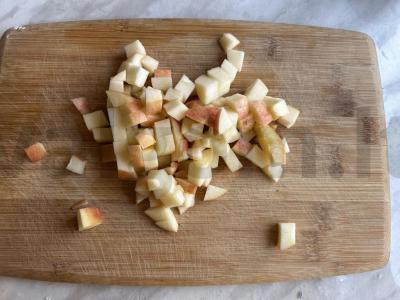 Sluoksniuotos tešlos pynės su obuoliais Žingsnis 3