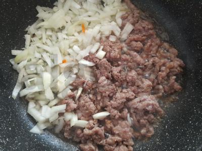 Žirnių, bulvių ir faršo sriuba Žingsnis 8