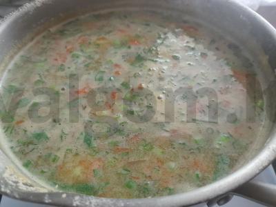 Žirnių, bulvių ir faršo sriuba Žingsnis 12