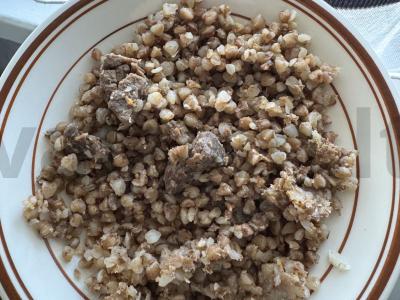 Grikių košė su jautiena pagal pirklių receptą pagrindine nuotrauka