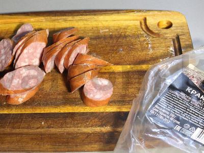 Troškinta kopūstai su dešra ir daržovėmis Žingsnis 6