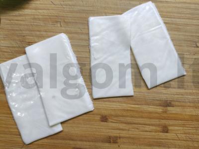 Karšti šunys su mocarela ir agurku Žingsnis 3