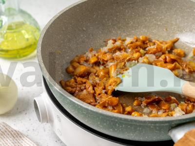 Koldūnai su bulvėmis ir voveraitėmis Žingsnis 3