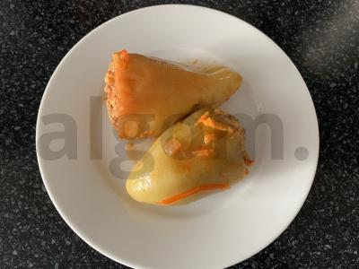 Įdarytos paprikos su kvietine koše pagrindine nuotrauka