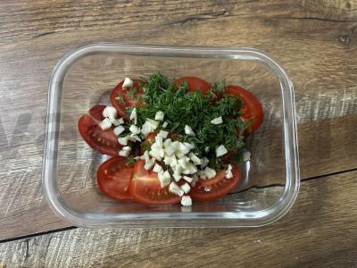 Sūdyti pomidorai su krapais ir česnaku Žingsnis 3