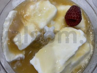 Pieno kokteilis su avietėmis ir bananų tyrė Žingsnis 4