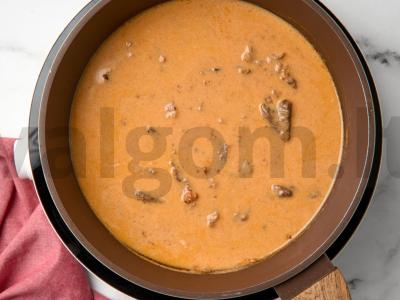 Makaronai su jautiena pomidorų-grietinėlės padaže Žingsnis 7