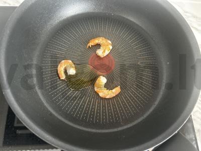 Avokadų, krevečių ir pušų riešutų užkandėlės Žingsnis 6