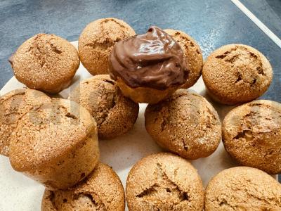 Greiti keksiukai su uogiene pagrindine nuotrauka