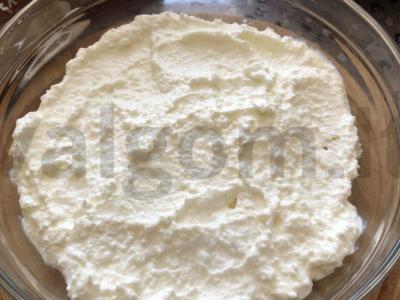 Varškės ir riešutų desertas Žingsnis 5