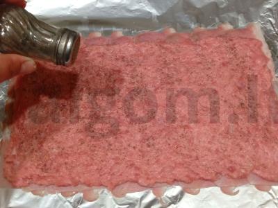 Mėsos ritinys su grybų įdaru Žingsnis 4