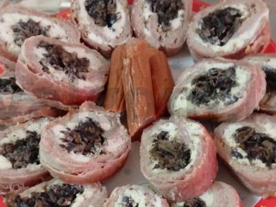 Mėsos ritinys su grybų įdaru pagrindine nuotrauka