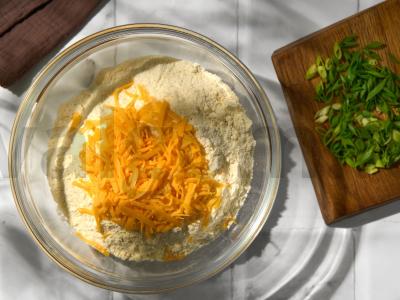 Sūrio scones su kefyru Žingsnis 3