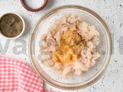 Menkių kotletai su bulguru Žingsnis 1