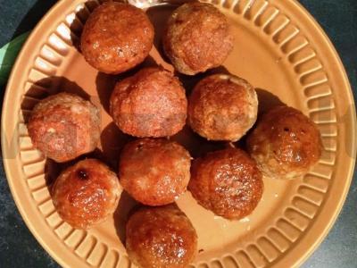 Mėsos kukuliai su sėlenomis lėtoje viryklėje pagrindine nuotrauka