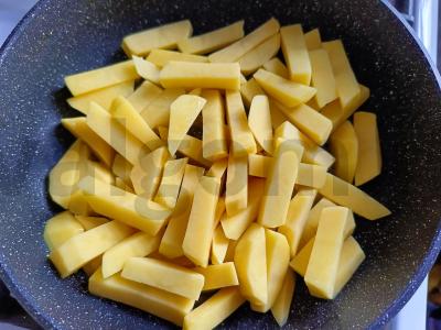 Kepta bulvė su grietinės ir majonezo padažu su žolelėmis Žingsnis 4