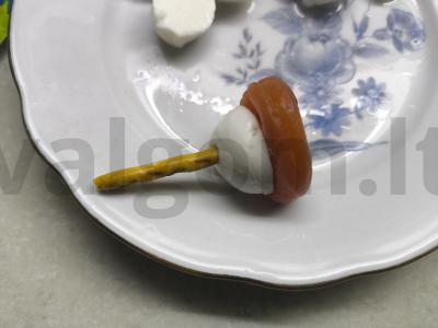 Saldūs kanapė su džiovintomis abrikosais ir mocarela Žingsnis 3