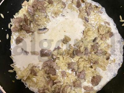 Orzo makaronai su kalakutiena ir grybais grietinėje Žingsnis 5