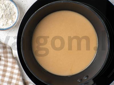 Šči su raugintomis kopūstais ir grybais Žingsnis 8