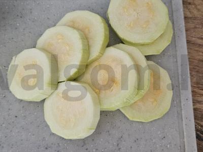 Kepti cukinijos su maasdamo sūriu Žingsnis 2