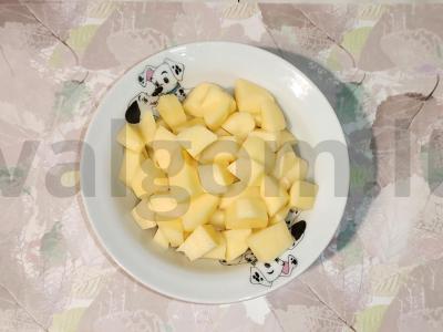 Kepimas su kiauliena puoduose Žingsnis 1