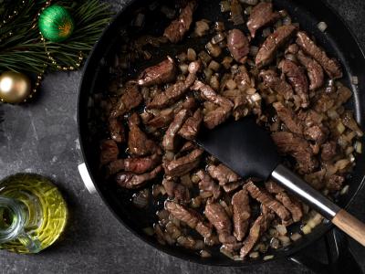 Jautiena su daržovėmis, džiovintais abrikosais ir grybais Žingsnis 3