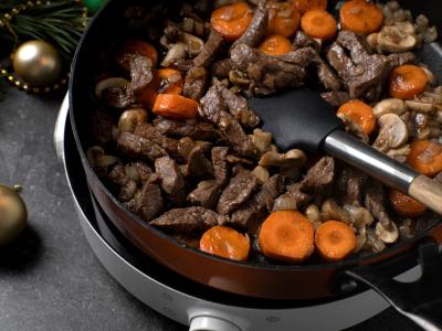 Jautiena su daržovėmis, džiovintais abrikosais ir grybais Žingsnis 4