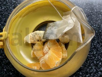 Žaliasis arbata su ramunėlėmis ir mandarinų Žingsnis 2