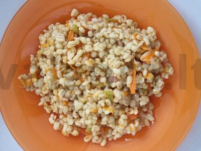 Bulguro plovas su paprikomis ir vištiena pagrindine nuotrauka