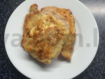 Kiaulienos šnicelis žemės riešutų dangoje Žingsnis 11