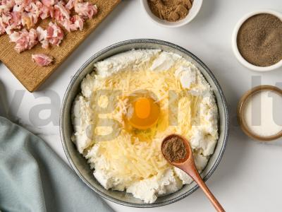 Savojaus kopūstų golubcai su varške ir šonine Žingsnis 3