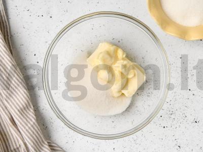 Sausainiai su juodaisiais serbentais Žingsnis 1