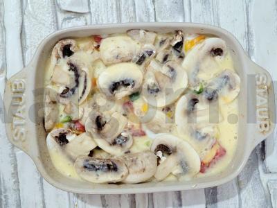 Sultinga vištienos, daržovių ir grybų apkepas Žingsnis 6