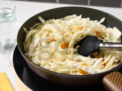 Daržovių troškinys su konservuota mėsa Žingsnis 3