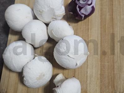 Sultingi vištienos kišenės su grybais ir sūriu Žingsnis 2