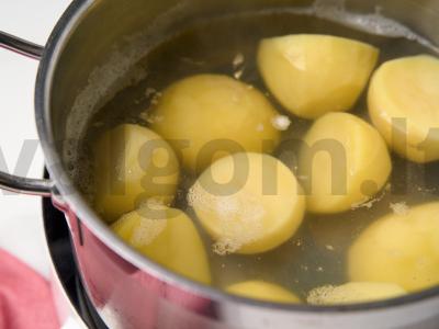 Gordono Ramsay avinų pyragas Žingsnis 1