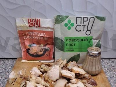 Troškinta kopūstai su rūkytomis vištienos Žingsnis 4