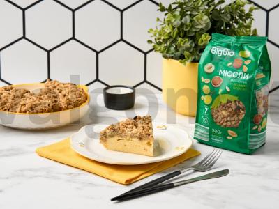 Varškės apkepas su muslių trupiniais pagrindine nuotrauka