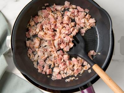 Makaronai su Briuselio kopūstu ir šonine Žingsnis 3