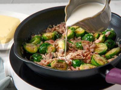 Makaronai su Briuselio kopūstu ir šonine Žingsnis 5