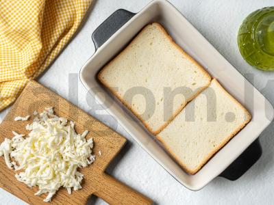 Keptas kiaušinienė su duona ir sūriu Žingsnis 1