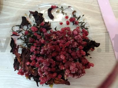 Arbata su avietėmis ir hibisku Žingsnis 2