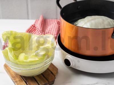 Kopūstai su faršu ir ryžiais Žingsnis 2